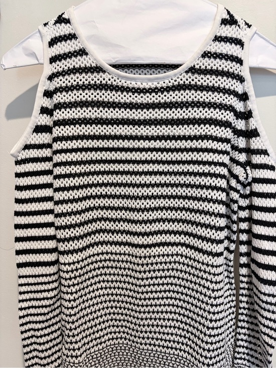 rag & bone Tops - rag & bone Black and White Striped Knit Shoulder Cut Out Long Sleeve Top -Sz XS